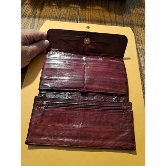 Vintage Eel Skin Burgundy Wallet Snap Closure Zip Compartments Card Slots - Picture 8 of 12